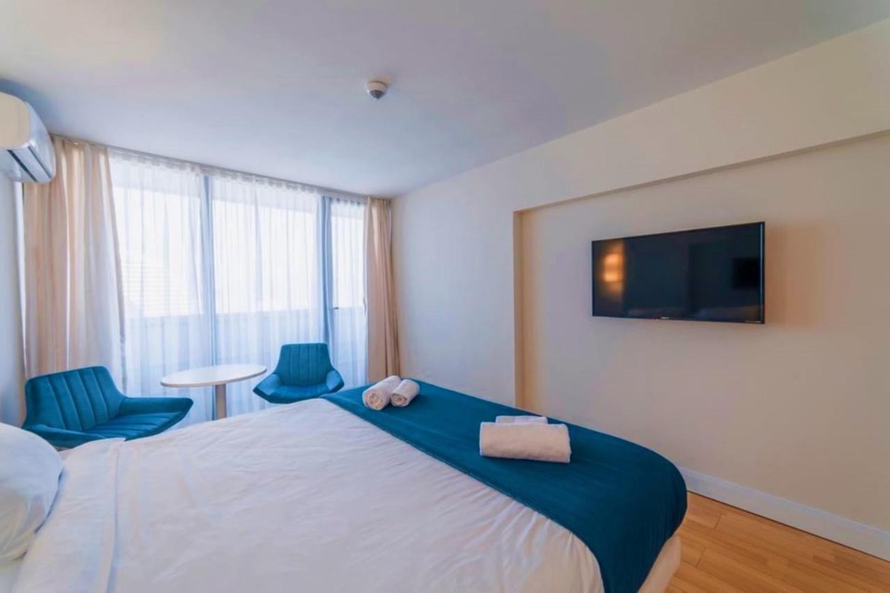View & More Aparthotel In Batumi Exterior foto