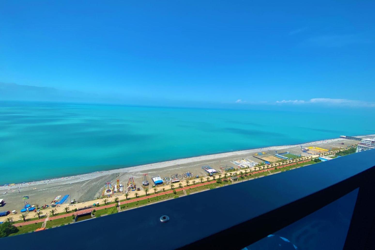 View & More Aparthotel In Batumi Exterior foto